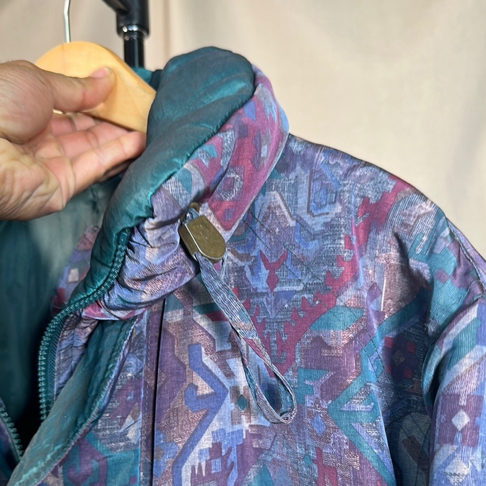 Retro 80s Vibrant Purple and Blue Bomber Jacket for Effortless Style PTP 24 - Picture 12 of 15